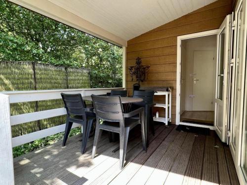 balkon/taras, Holiday home near market in Schagen
