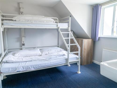 YHA Treyarnon Bay - image 11