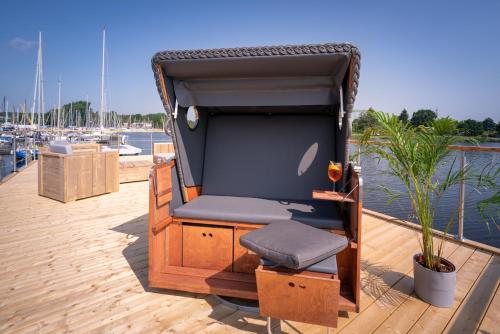 Balcony/terrace, Hausboot Schatzkiste in Fehmarnsund
