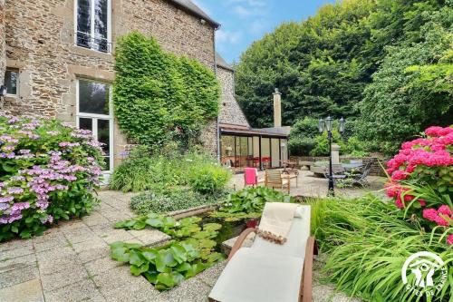 外部景觀, Manoir de l'Angélus (Manoir de l'Angelus) in 多勒德布列塔尼