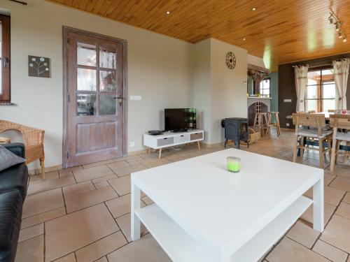Magnificent Villa in Brisy with Sauna Roofed