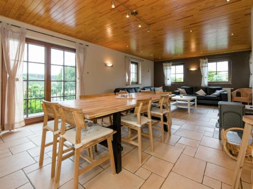 Magnificent Villa in Brisy with Sauna Roofed