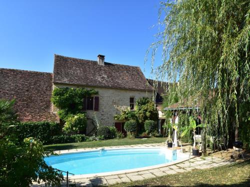 Peaceful Villa in Saint-Jory