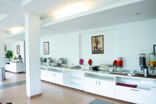 ห้องครัว, โฮเทล C7 มุนนาร์ (Hotel C7 Munnar) in นุลลาตันนี