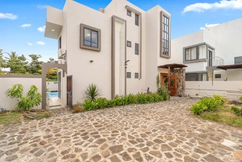 外部景觀, Villa Familiale Luxe Piscine Privée Toit-Terrasse (Villa Familiale Luxe Piscine Privee Toit-Terrasse) in 巴拉克拉瓦