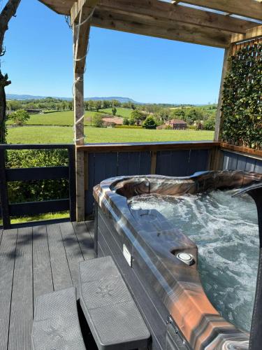 Pezsgőfürdő, Coolaness Glamping in Irvinestown