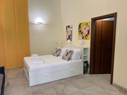 Independent Rooms Apartment - ST TERMINI by GHOR, Рим (фото 3)