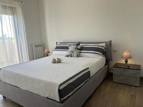  Red Sky Apartment - Porta di Roma by GHOR, Unterkunft in Rom