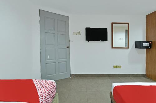 Super OYO 90780 J Hotel Bukit Bintang, Kuala Lumpur (photo 5)