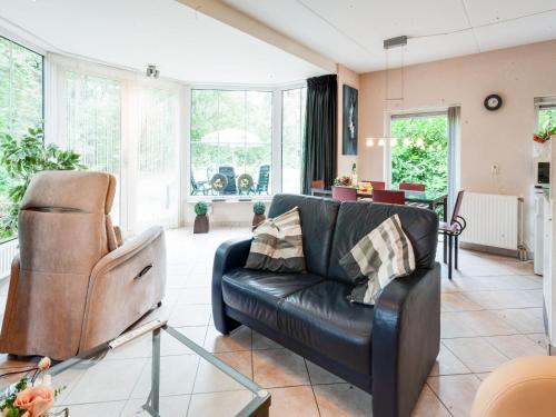 Holiday Home in Beerze near Forest in Buurtschap Beerze