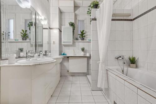 Grand Elegant Family Stay - AC, Netflix & Old Town, Bratislava (fotografie 7)