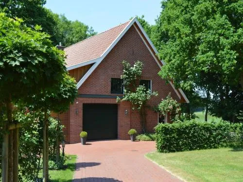 Ferienhaus in Lindern mit Garten & Terrasse in Werlte, Deutschland