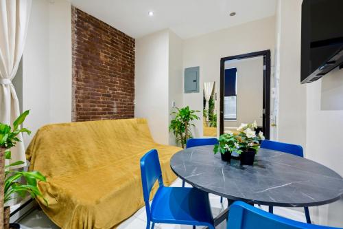 2 Bedroom Home in Manhattan Valley in New York, USA