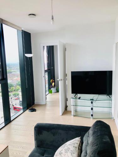 1 bedroom luxury apartment 20 min from centre, Londýn (fotografie 8)