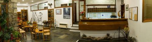 Lobby, Neos Omalos in Mousoures