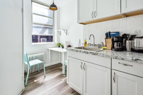 3 Bedroom Family Apartment in Hells Kitchen in New York, USA