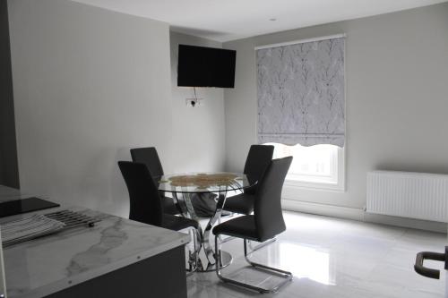 MOXIE LUXURY APARTMENTS 5