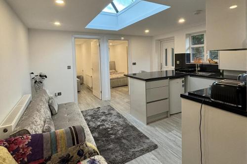 2 Bed-Sleeps 5-Free Parking-Pet Friendly in Hughenden