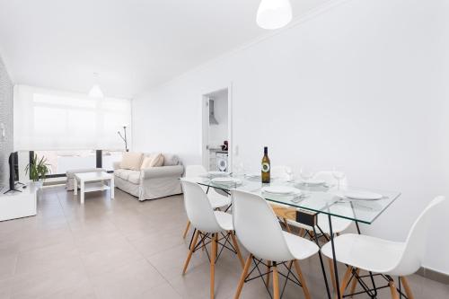 Home2Book Modern Apartment Near Playa del Pozo
