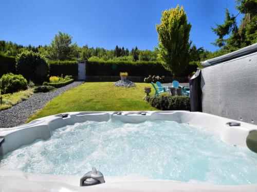 Spa, Jacuzzi Retreat, Ardennes in 烏法利茲