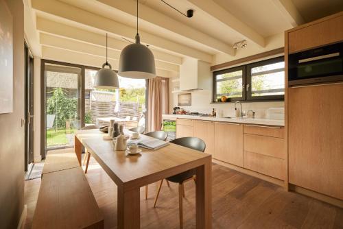 Konyha, Dutchen Vakantiepark Duynvoet in Schoorl met Bregtdorp