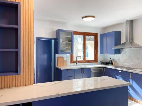 Stylish Villa with Bomb Shelter Close to Shore in Cesaria