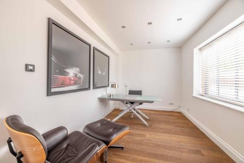 Luxurious Family Retreat in Ascot in Sunningdale