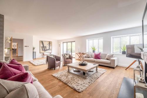 Luxurious Family Retreat in Ascot in Sunningdale