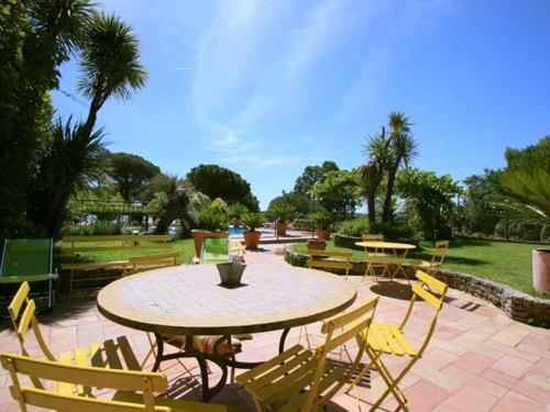 Garden, Mansion in Frejus with Private Pool near lou caleu