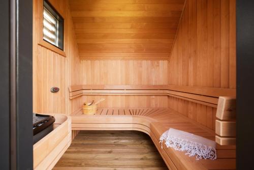Szauna, Dutchen Vakantiepark Duynvoet in Schoorl met Bregtdorp