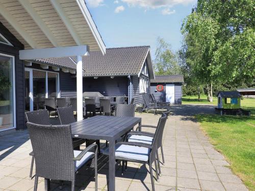 Aussicht, 20 person holiday home in Væggerløse in Vaeggerlose