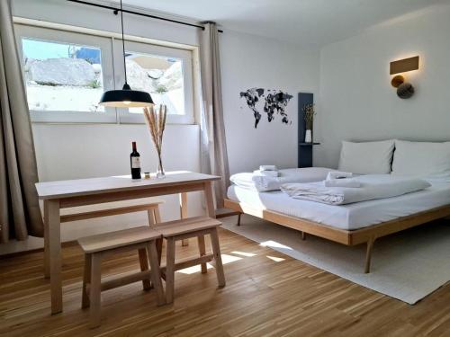 Ferienwohnung Bergufer - Studio im Souterrain, Oberammergau