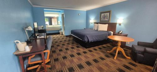 Fontana Village Inn