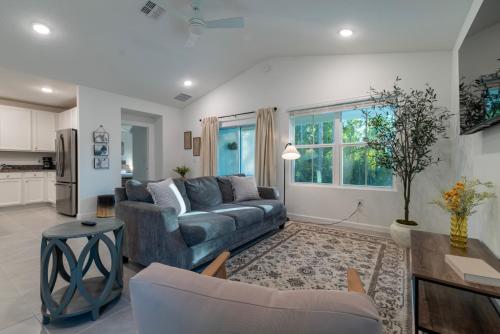 Cozy Modern 3BR Retreat