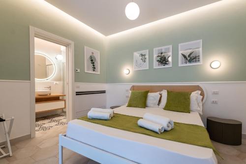 Magical Botanic-Garden Apartments 5