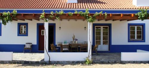 GR ALENTEJO HILLS Nature & Tranquility! Beach 35m in อเบลา