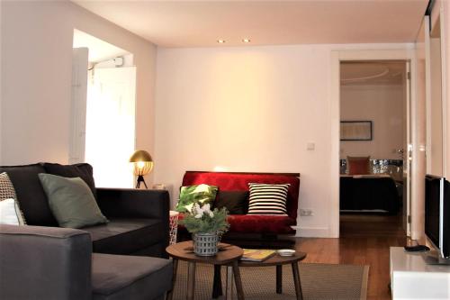 C3 Charm & Confort in BAIRRO ALTO! 18th Century Building, Very Central, Lissabon