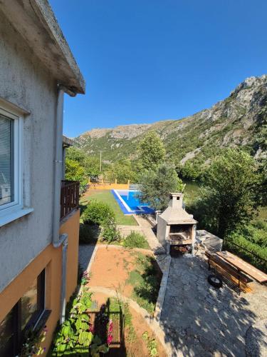 Vila Arapović, Maloševići 56 (Vila Arapovic, Malosevici 56) in ซิโตมิสลิซี