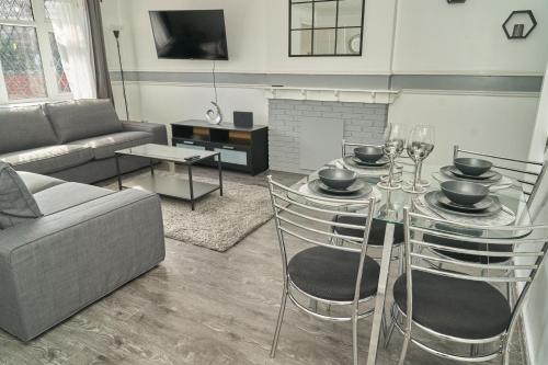 Large 5 Bed House -2 bath, Parking & Garden, Birmingham (fotografie 6)