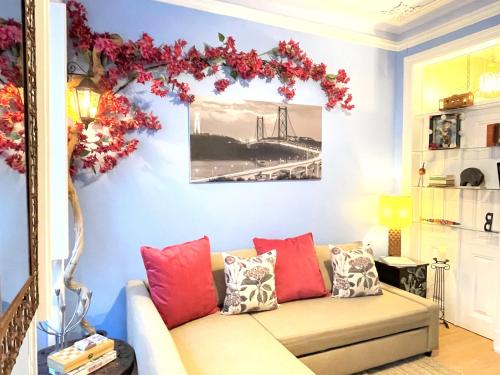 MC Warm romantic home 3br2ba @ trendy Principe Real, Lizbona