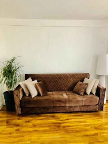 Super location 2 bedroom apartment 20 minutes from central London, Londýn (fotografie 5)