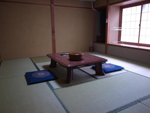 Japanese-Style Standard Triple Room with Shared Bathroom