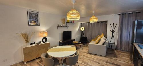 Le ST Martin, Appartement de 45 m avec chambre séparé (Le ST Martin, Appartement de 45 m avec chambre separe) in Mayenne