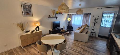 Le ST Martin, Appartement de 45 m avec chambre séparé (Le ST Martin, Appartement de 45 m avec chambre separe) in Mayenne