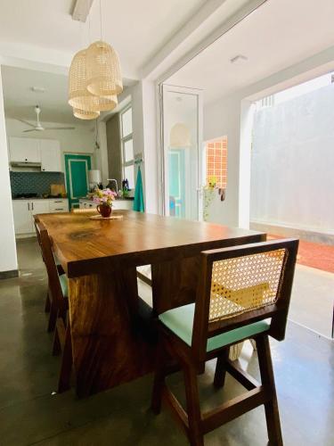 Villa 316 - Cozy Beach Vibe Family Home - 20 min to Colombo