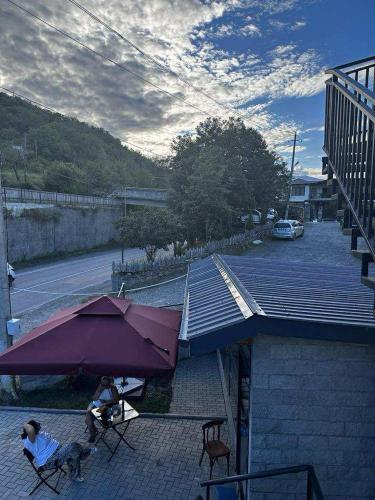 Berg Ananuri in Ananuri