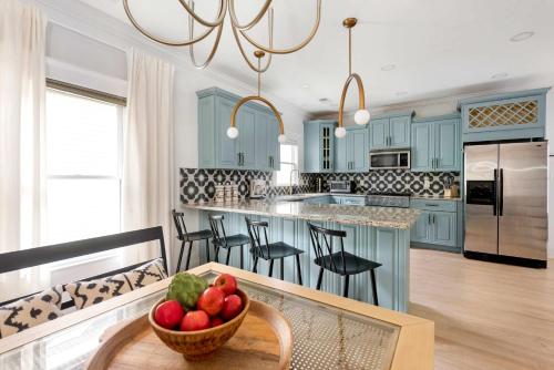 Showstopper in Inman Park