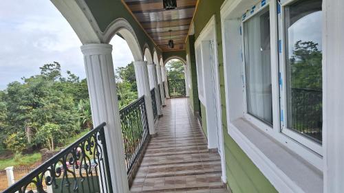 Green house heaven in ครีบี