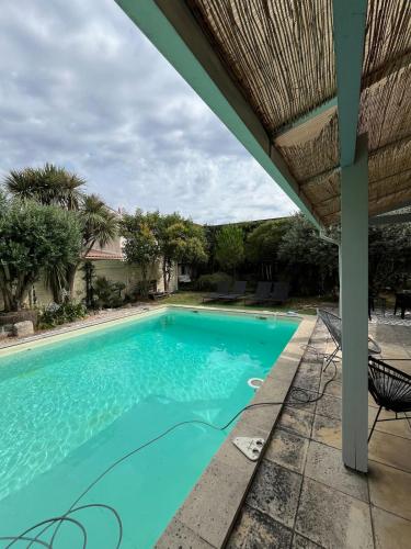 Maison avec piscine près de Bordeaux - Location, gîte - Bègles
