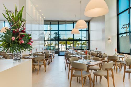 Restaurant, Meridiano Hotel in Maceio